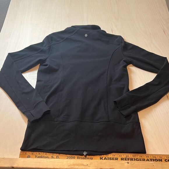 Lululemon Asana Track Jacket Black Ruffle Stride Define Special Edition - Picture 6 of 6